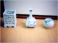 白磁筆筒　青花白磁瓶　青花白磁水滴　朝鮮李朝時代